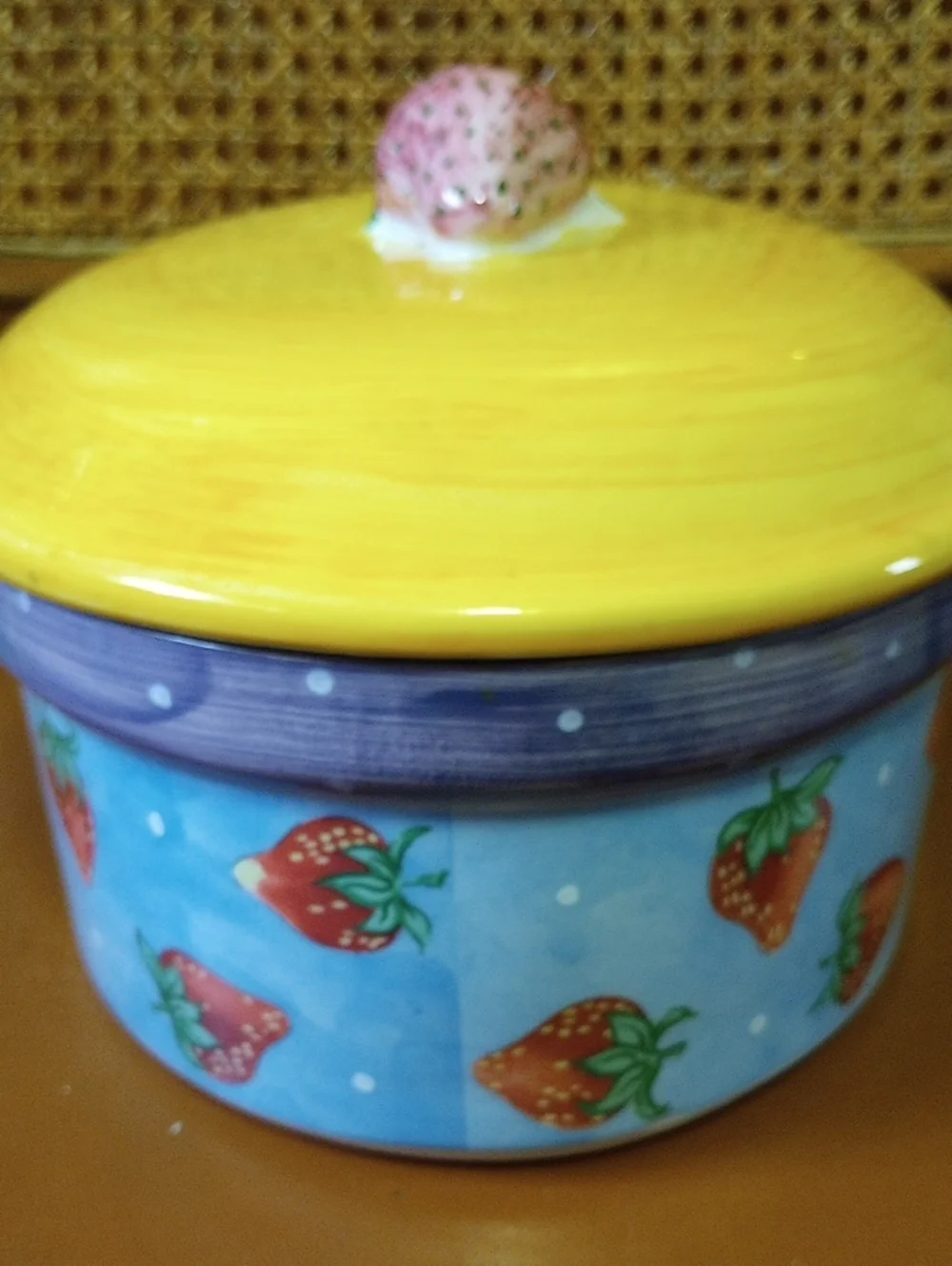 Fruit Punch Ceramic Colorful Strawberry Casserole Dish & Lid, Essex Collection